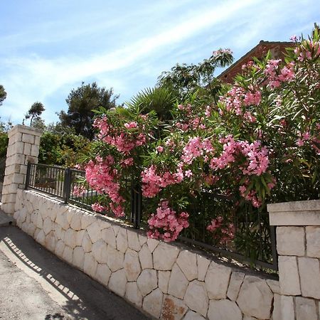 Apartment Udovicic Trogir Buitenkant foto