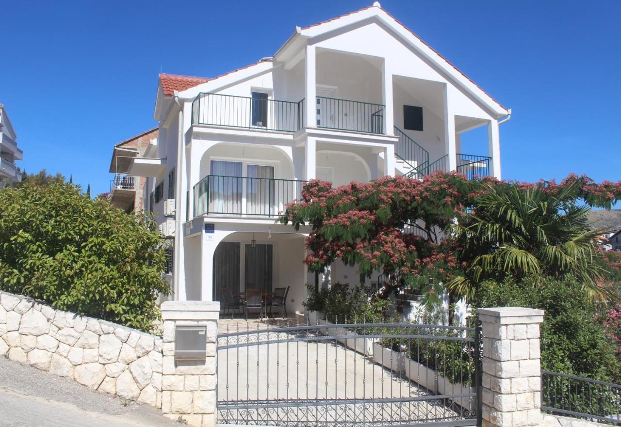 Apartment Udovicic Trogir Buitenkant foto