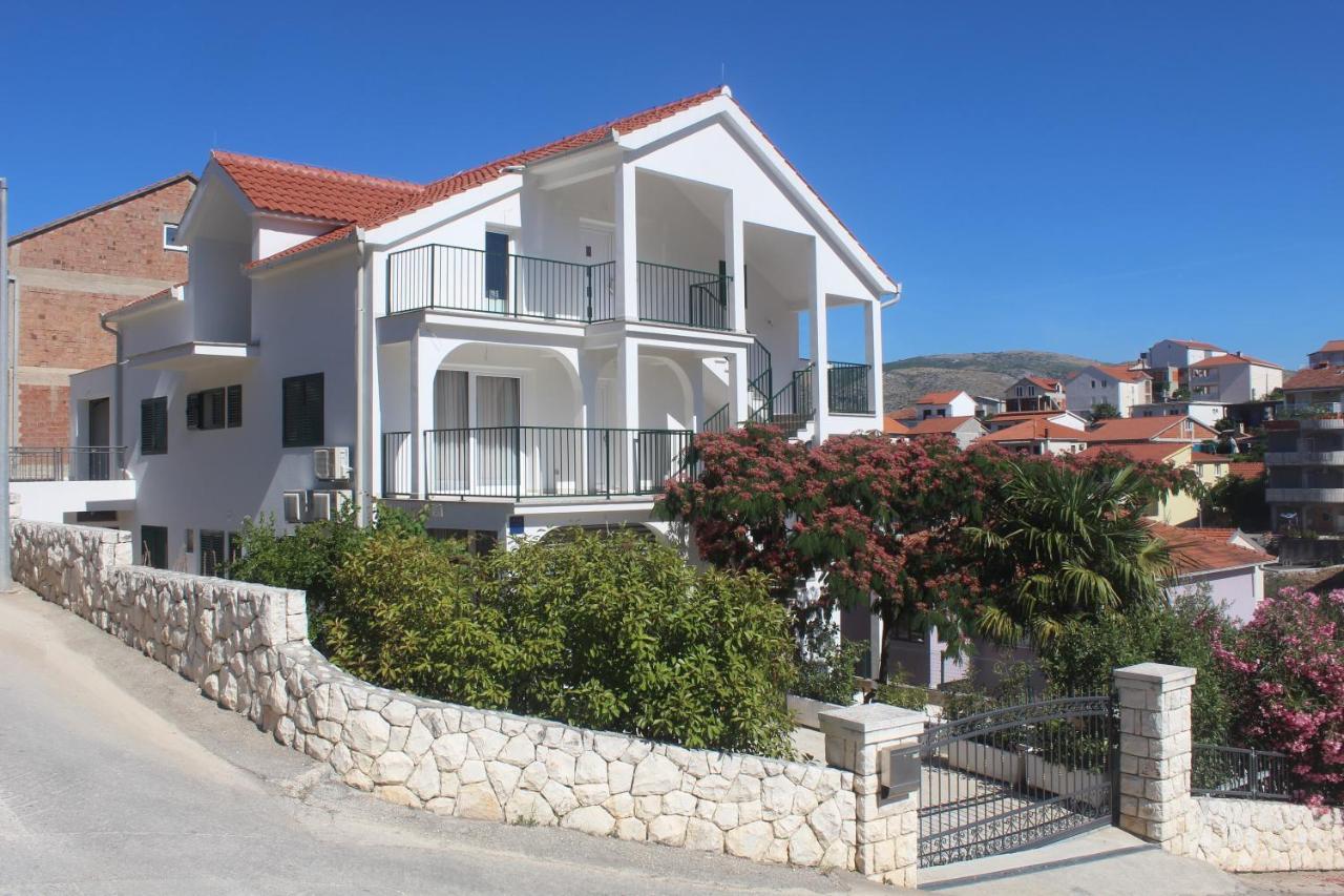 Apartment Udovicic Trogir Buitenkant foto