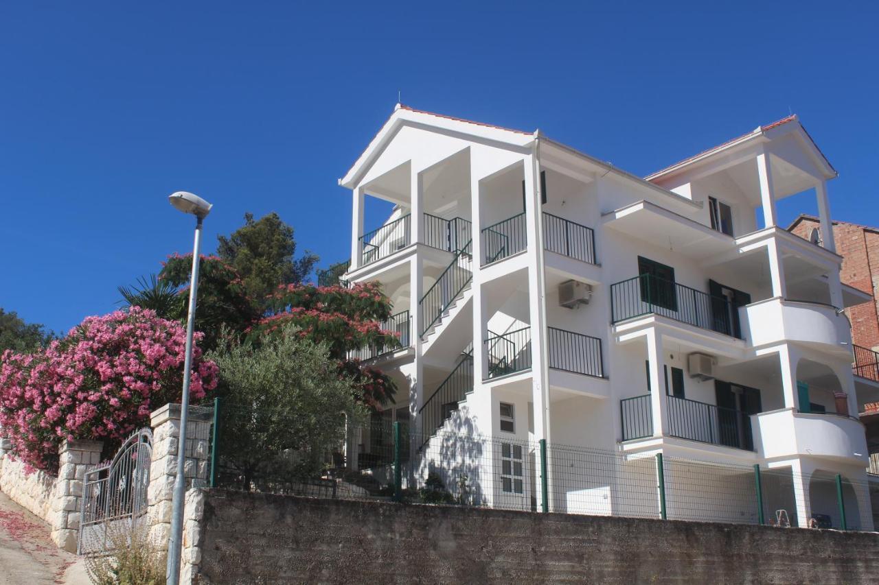 Apartment Udovicic Trogir Buitenkant foto